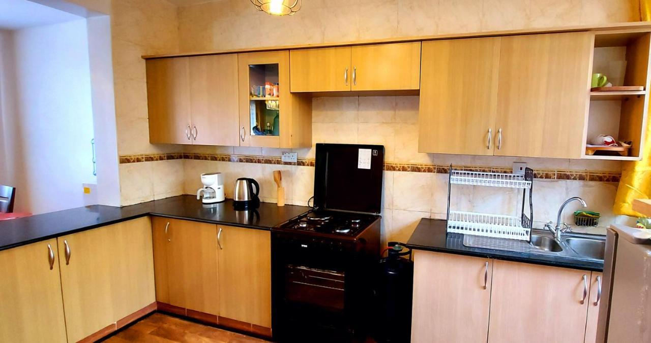 Little Green Room Homestay Near Jkia Airport & Sgr Railway Station Nairobi Buitenkant foto